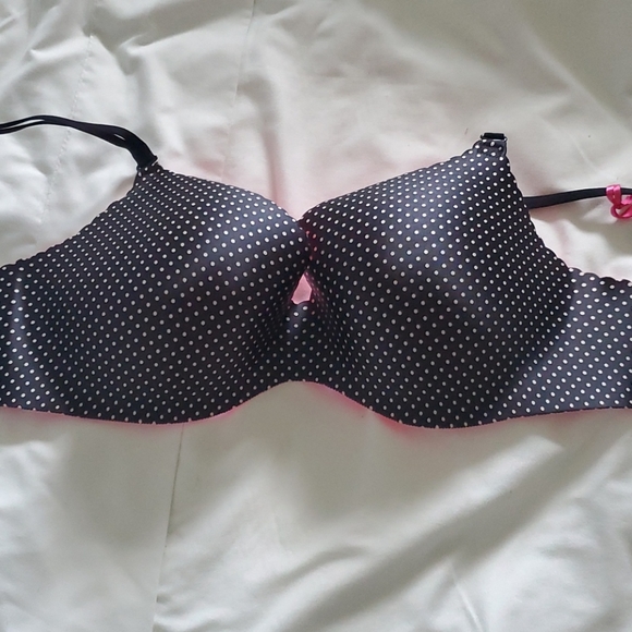 Bra - Picture 1 of 4